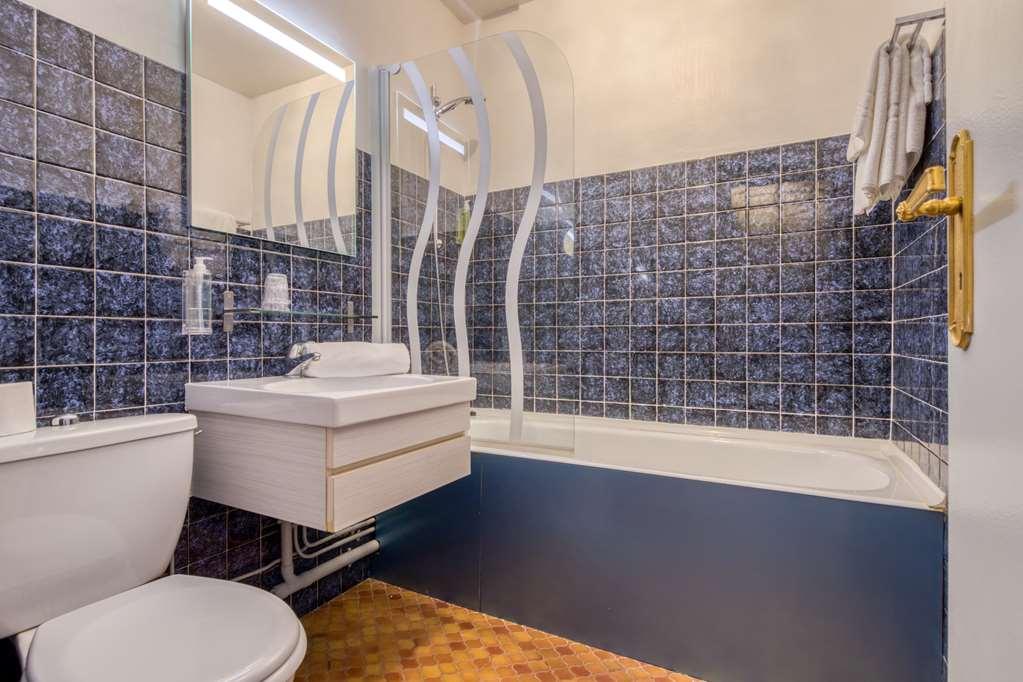 Brit Le Cygne Hotel